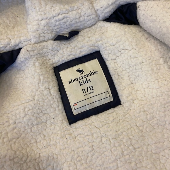 Abercrombie Kids Comfy Puffer Coat - Picture 4 of 8